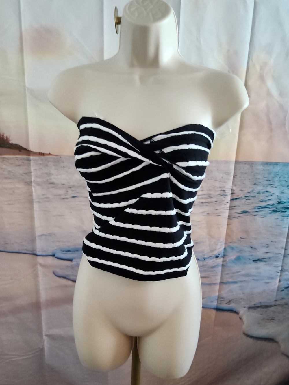 Zenana Outfitters Black & White Striped Strapless Tube Top
